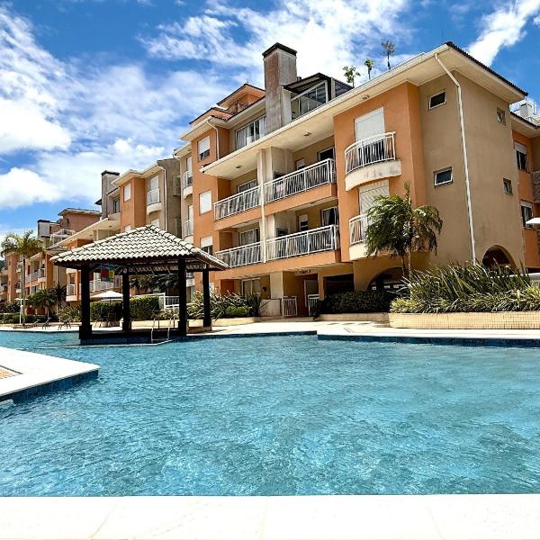 Residencial com piscina a apenas 150 metros da Praia dos Ingleses Lado Norte
