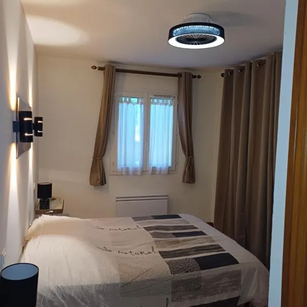 CHARMANT 2pièces proche centre, ξενοδοχείο σε Castellane