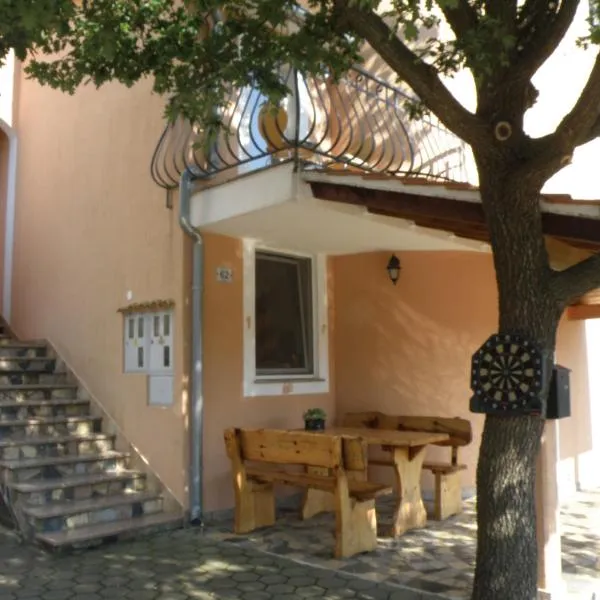 Apartment Akaju, hotel v destinácii Rovinjsko Selo