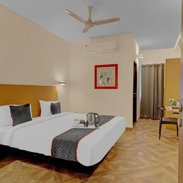 Townhouse S R NAGAR, hotel in Ameerpet