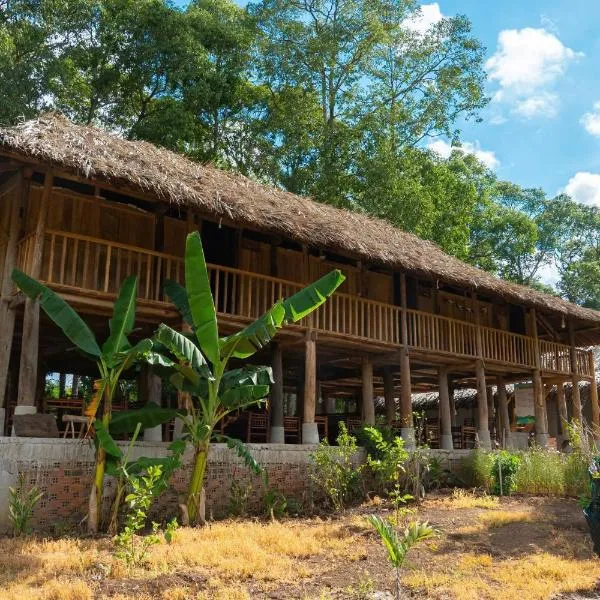 Háo Hức Village, Suoi Rao, hotel v destinaci Ấp Quảng Giáo