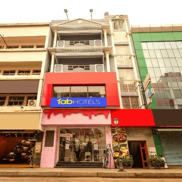 FabHotel Santhi Inn - 500 meters from Promenade Beach、ポンディシェリのホテル