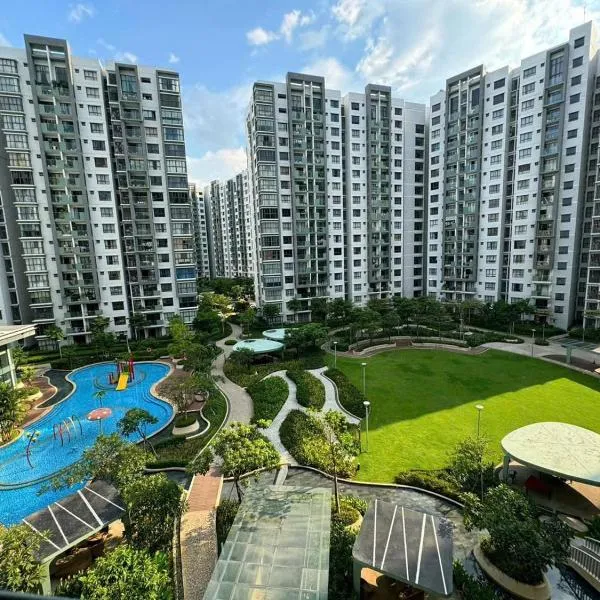 Lucky Home - Căn hộ 2 phòng ngủ ngay siêu thị Aeon Mall Tân Phú đầy đủ nội thất và có Internet, hotel in Ho Chi Minh City