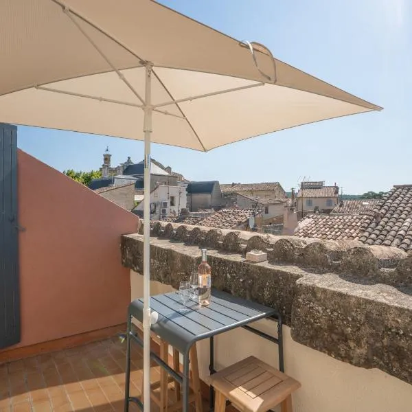 Sur les toits d'Uzès YourHostHelper, hotel en Uzès
