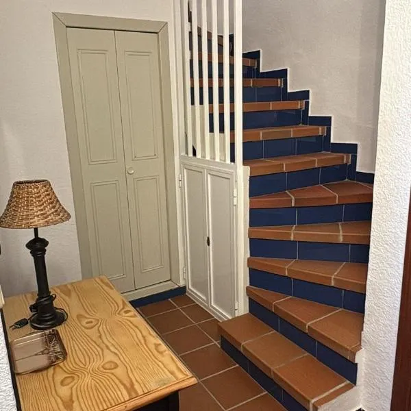 Duplex Puente del rey, hotel in El Rocío