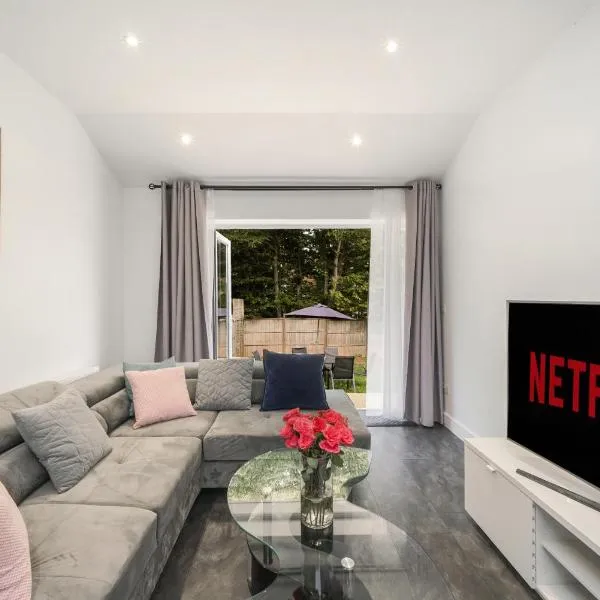 Modern Flat near Wembley stadium, hotel in The Hyde