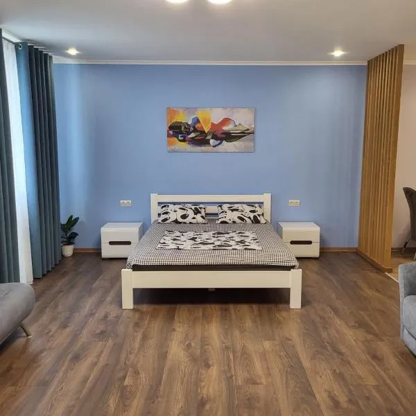 ObolonSky apartament on Obolon, hotel v Kyjevě