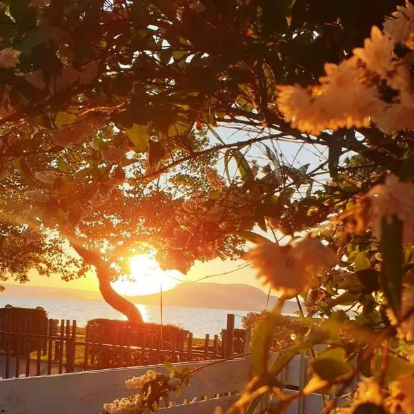 Sunset Beach House, hôtel à Fonyód