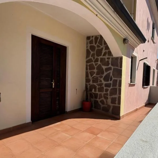 Casa Vacanze Sole, hotel in Monte Petrosu