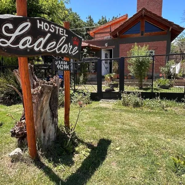 Lodelore, hotel v destinaci Merlo