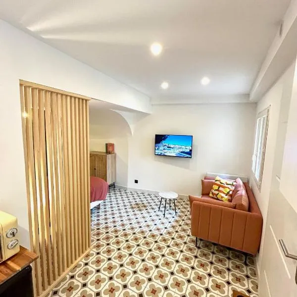 Studio au cœur du village, hotel in Gémenos