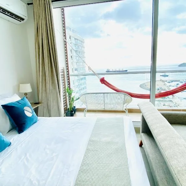 "Blue loft Oceanview Minimalist Studio in Marina Rooftop Pool Prime Location", khách sạn ở Santa Marta