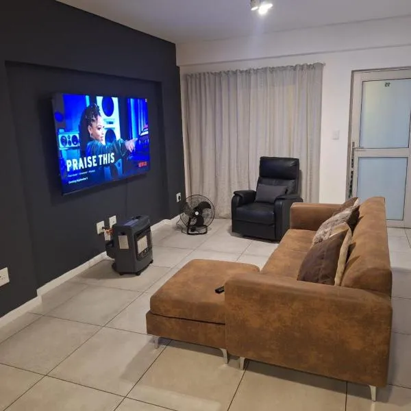 Cozy & Secure 2-Bedroom Retreat, viešbutis mieste Germistonas