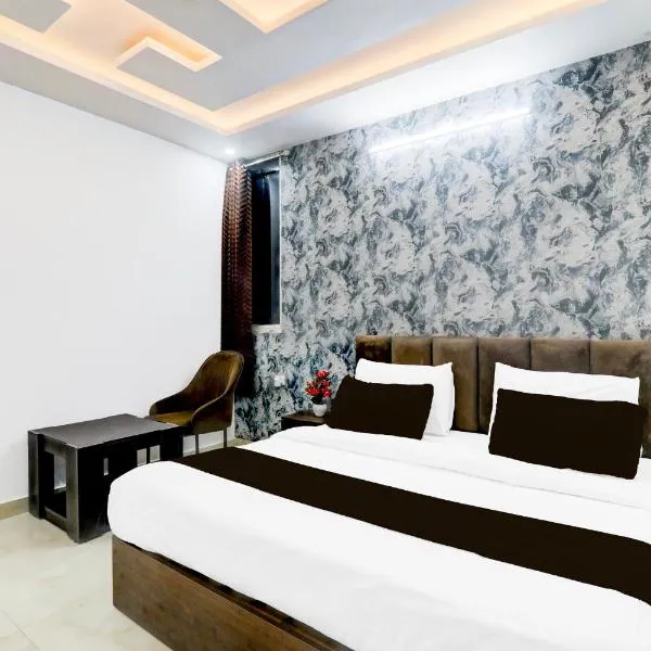 Super Townhouse Shaheed Path Near Ambedkar University Formerly Kings Paradise, hotel in Lucknow
