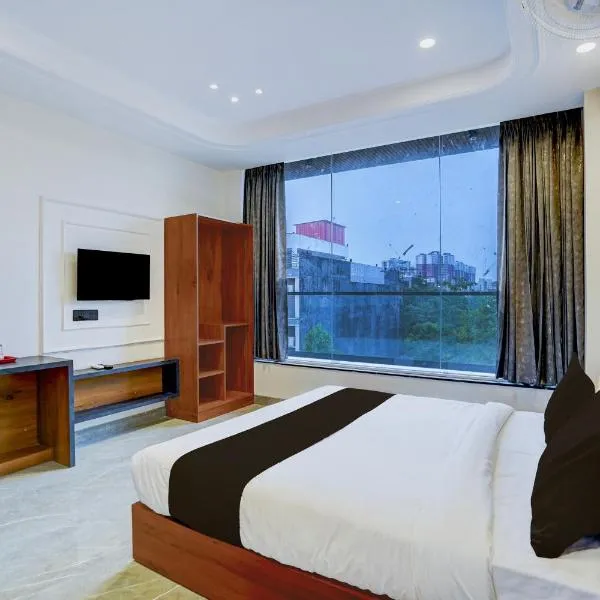 Hotel O Expo Mart Ansal Golf Link 1, hotel in Noida