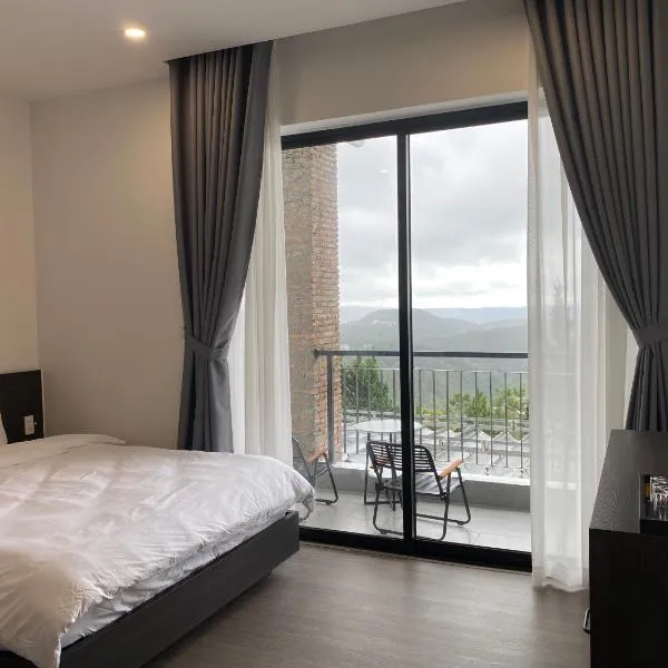 Famille Hotel - Central hotel in Dalat, khách sạn ở Ấp Xuân An