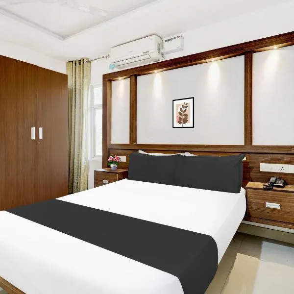 Super Hotel O Kazhakoottam Near AL SAJ Convention Centre, hotel in Trivandrum