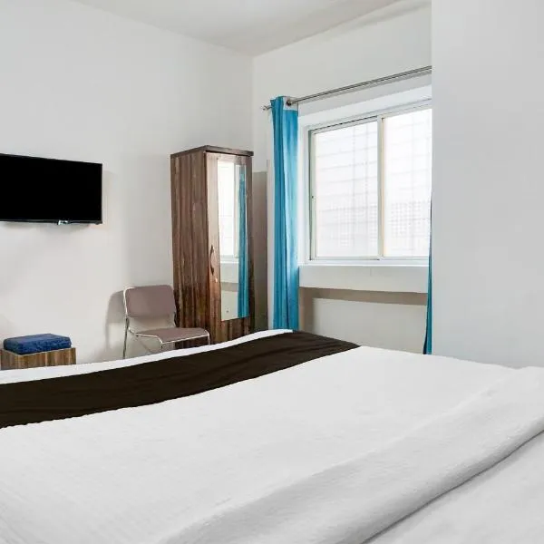 Super Hotel O Dhanori Near Pune Airport, hotel in Pune