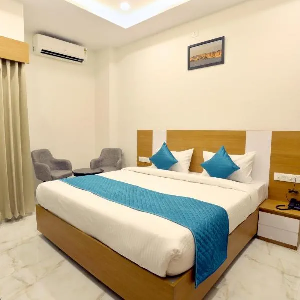 Luxury stay by Pride Dabok - near Udaipur Airport, hotel in Udaipur