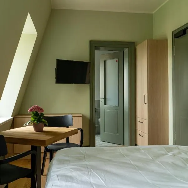Pension Haugwitzwinkel, hotel in Taucha