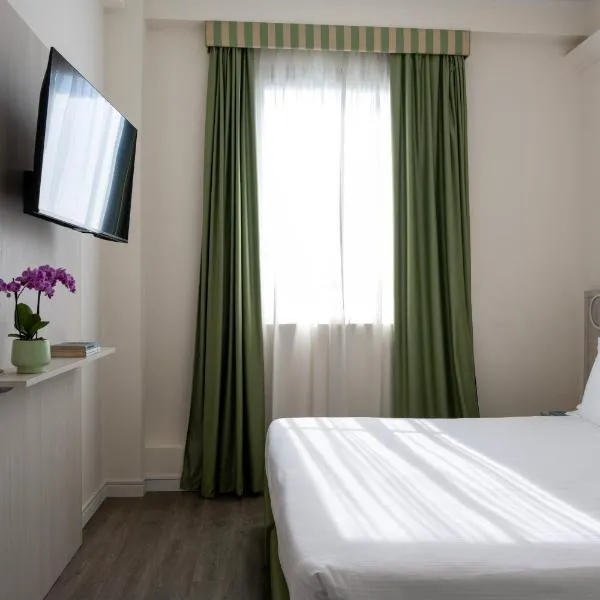 Hotel Embassy, hotel in Pero
