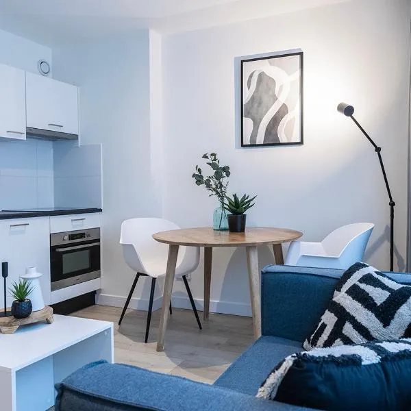 New Kitchen, Vibrant Home Close To Supermarket, hotel in Eindhoven