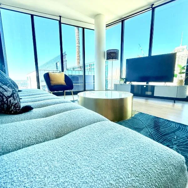 Sydney CBD Top level 2 bedroom Condo with amazing view Pool Gym 3, ξενοδοχείο στο Σίδνεϊ