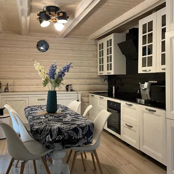 Шале Біла Ведмедиця, hotel a Yablunytsya