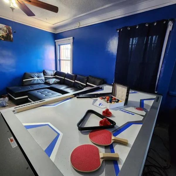 Entire Front House in Los Angeles