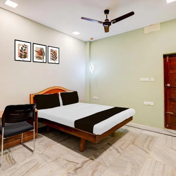 Super Collection O Vadapalani Formerly Mahalakshmi Inn, hotel in Chennai