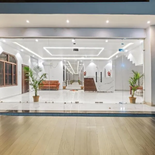Hotel GrandVeer, hotel en Ayodhya