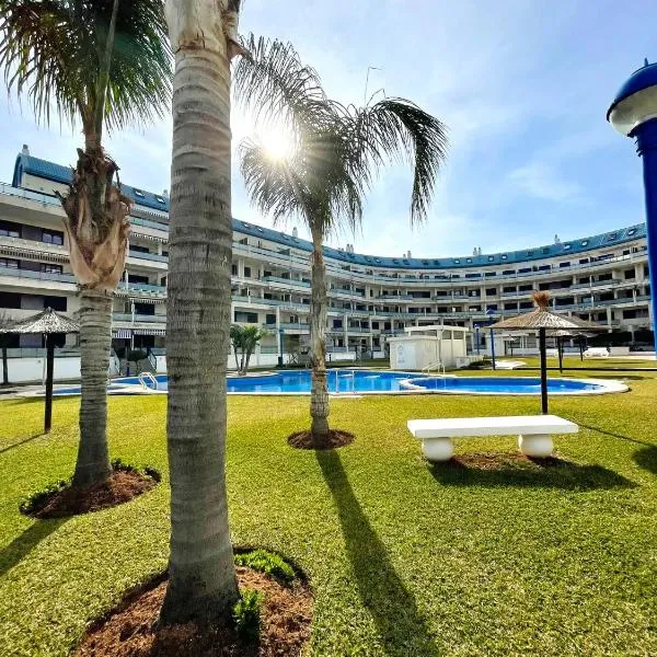 Apartamento club náutico Dénia, hótel í Denia
