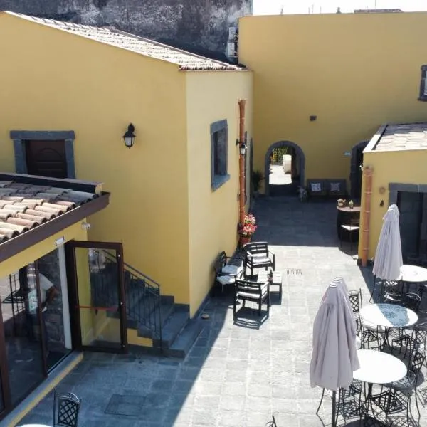 Diana'S, hotel in Fiumefreddo di Sicilia
