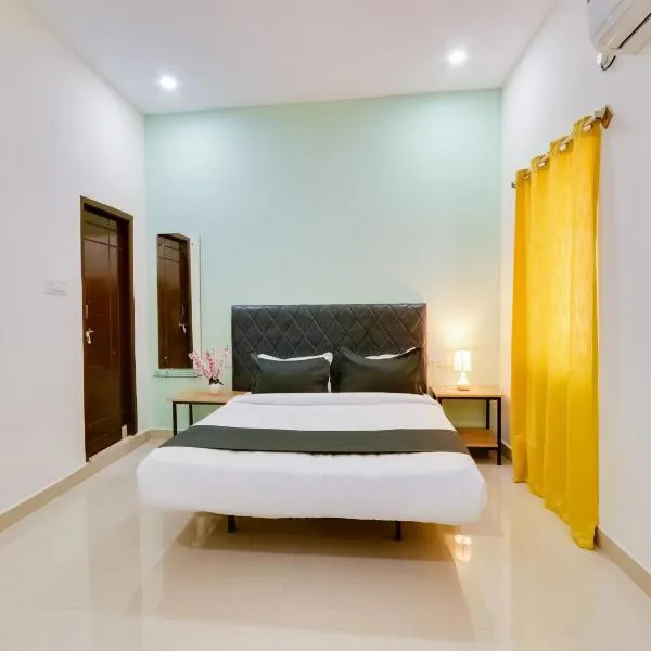Super Collection O RBS Classic Stay Nacharam Mallapur Road, hotel in Hyderabad