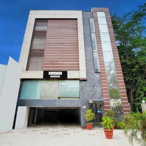 Palette South Delhi Formerly Imperial Villa, hotel in New Delhi