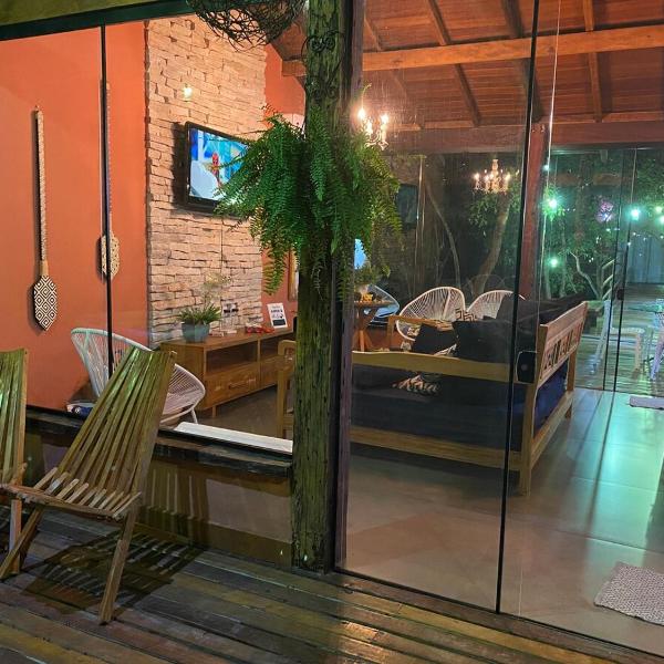 Casa árvore -Piscina borda infinita e 3 suítes
