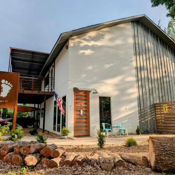 Bigfoot Hideout, hotel in Winslow