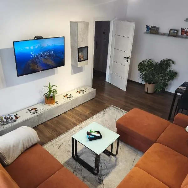 Apartmán M&K WEST, hotel u gradu 'Poprad'