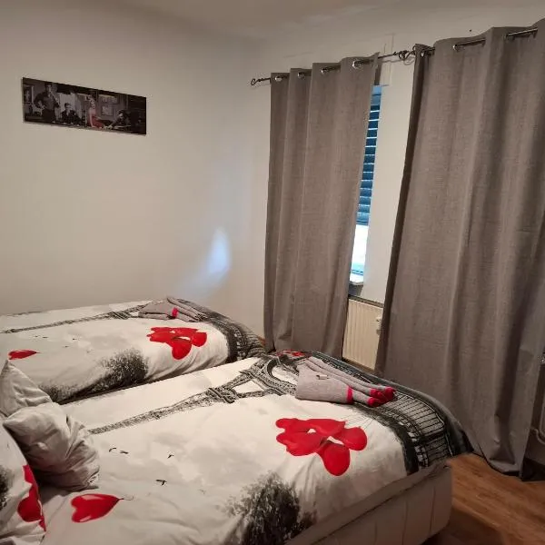 Apartment Fabiola Hamberg strasse 34 in Siegen, hotel v destinaci Niederdorla
