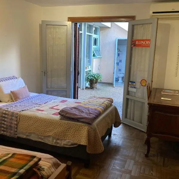 3B Habitación Privada "Central", hotel in Salto