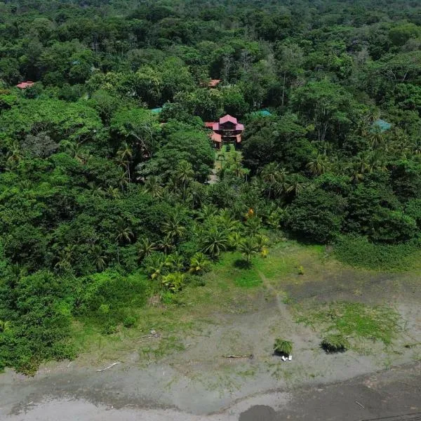 Hotel Kenaki Lodge, hotel v destinaci Cahuita
