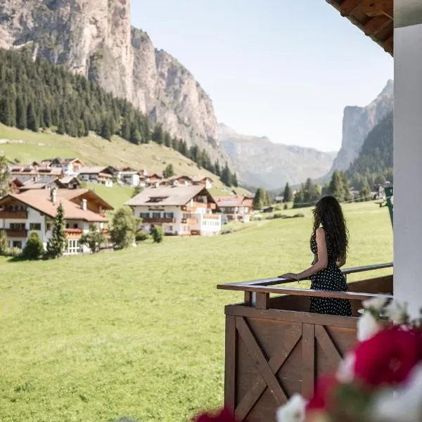 Alpstay - Hotel Acadia - Adults Mountain Home, hotel in Selva di Val Gardena