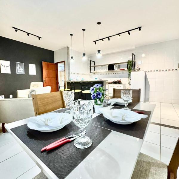 APARTAMENTO CONFORT NO CENTRO Ar cond 2 QUARTOS