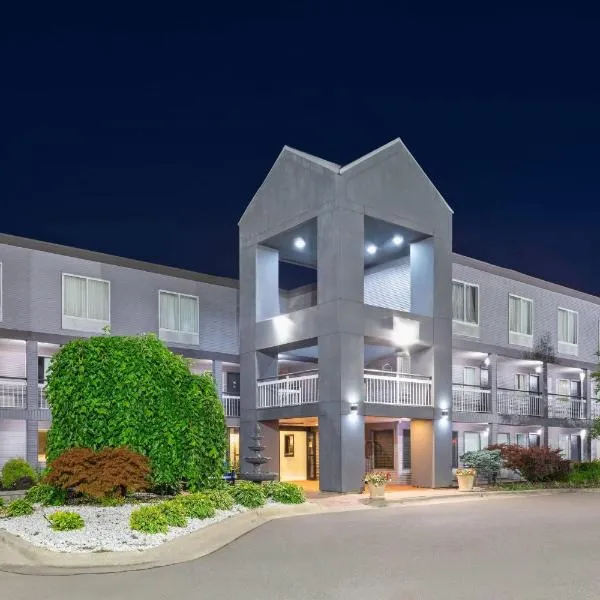 Howard Johnson by Wyndham Romulus Detroit Metro Airport, hotel in Romulus