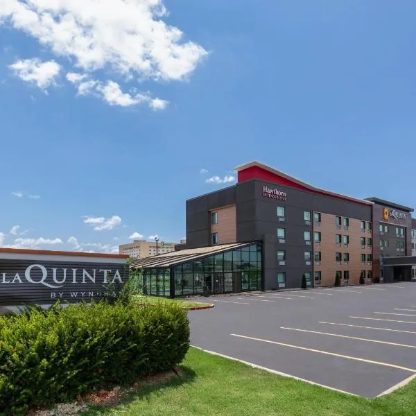 La Quinta by Wyndham Springdale, hotel in Springdale