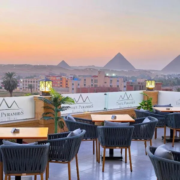 Three Pyramids Boutique Hotel, hotel in Cairo