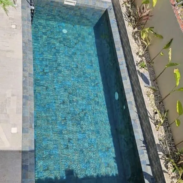 Villa Diniyo, hotel San-Pédróban