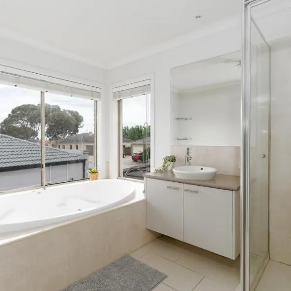 Haven Home Art Spring, viešbutis mieste Narre Warren
