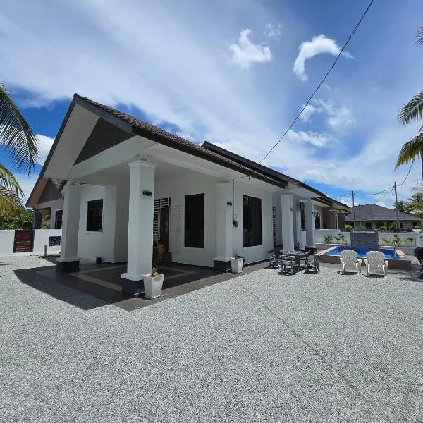 Senjaloka Homestay SWIMMING POOL, hotel en Bachok