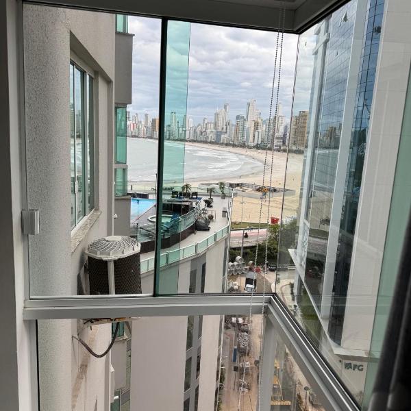 Lindo Apartamento com Vista Mar - Praia, Piscina e Garagem - Foto 3
